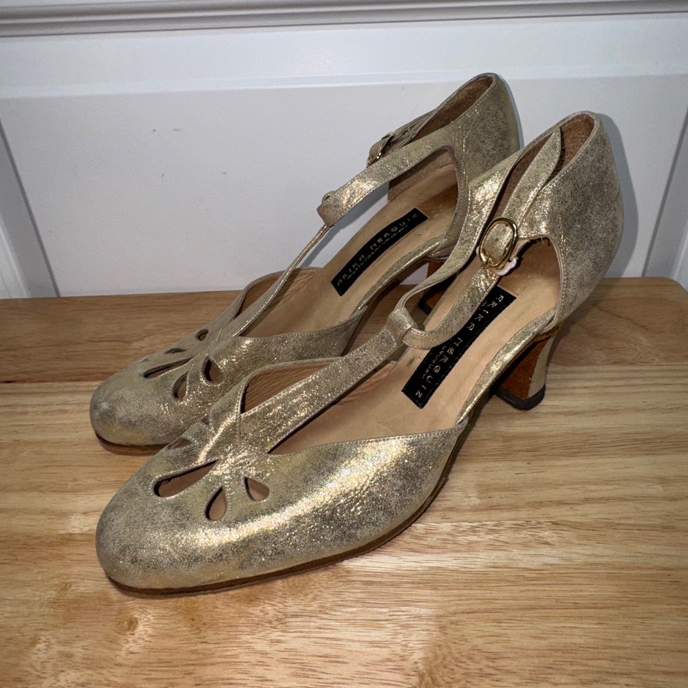 Arika Nerguiz Gold Metallic Leather T-Strap Tango Dance Shoes Women 9.5